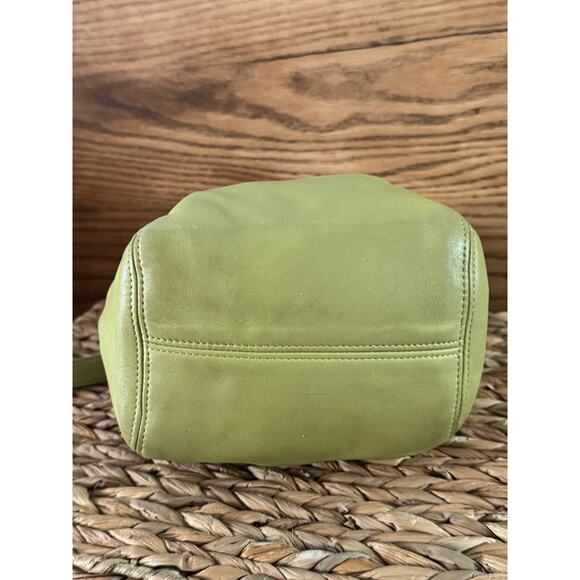 Like NEW EXCELLENT Coach Vintage Bucket Bag – Green Leather - Picture 6 of 11